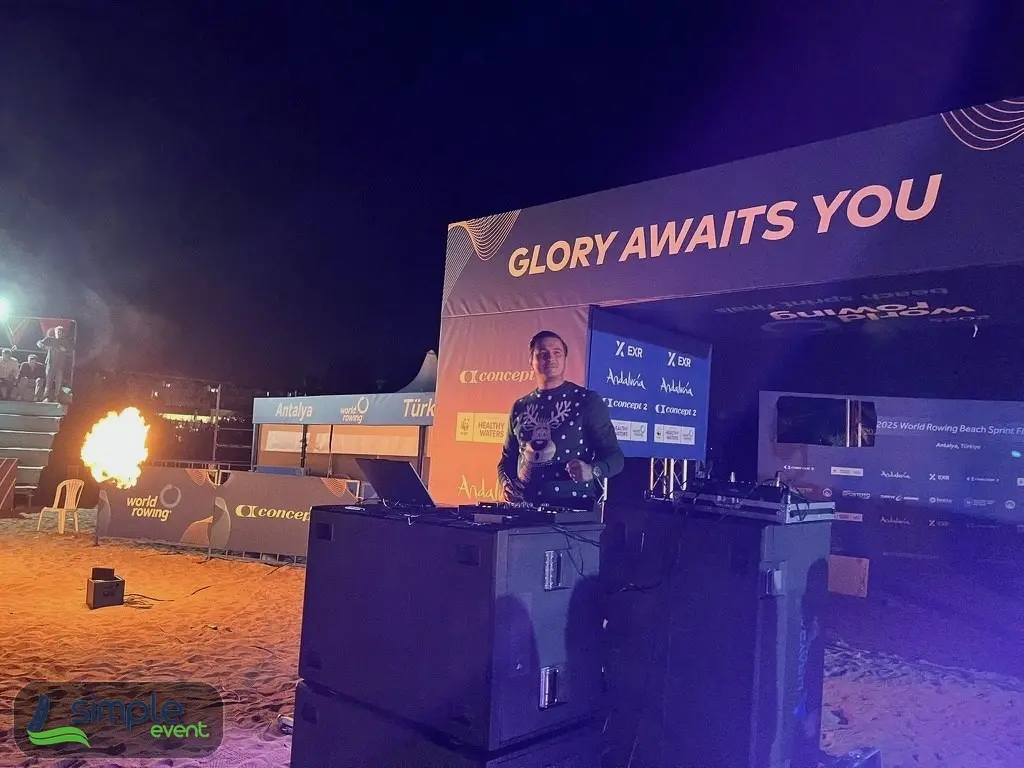 Sosyal program ve DJ performansı