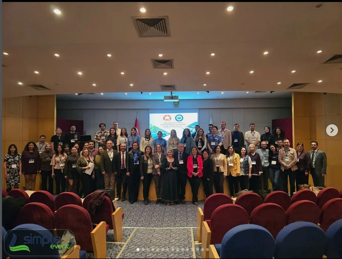 Sempozyum kapanış grup fotoğrafı