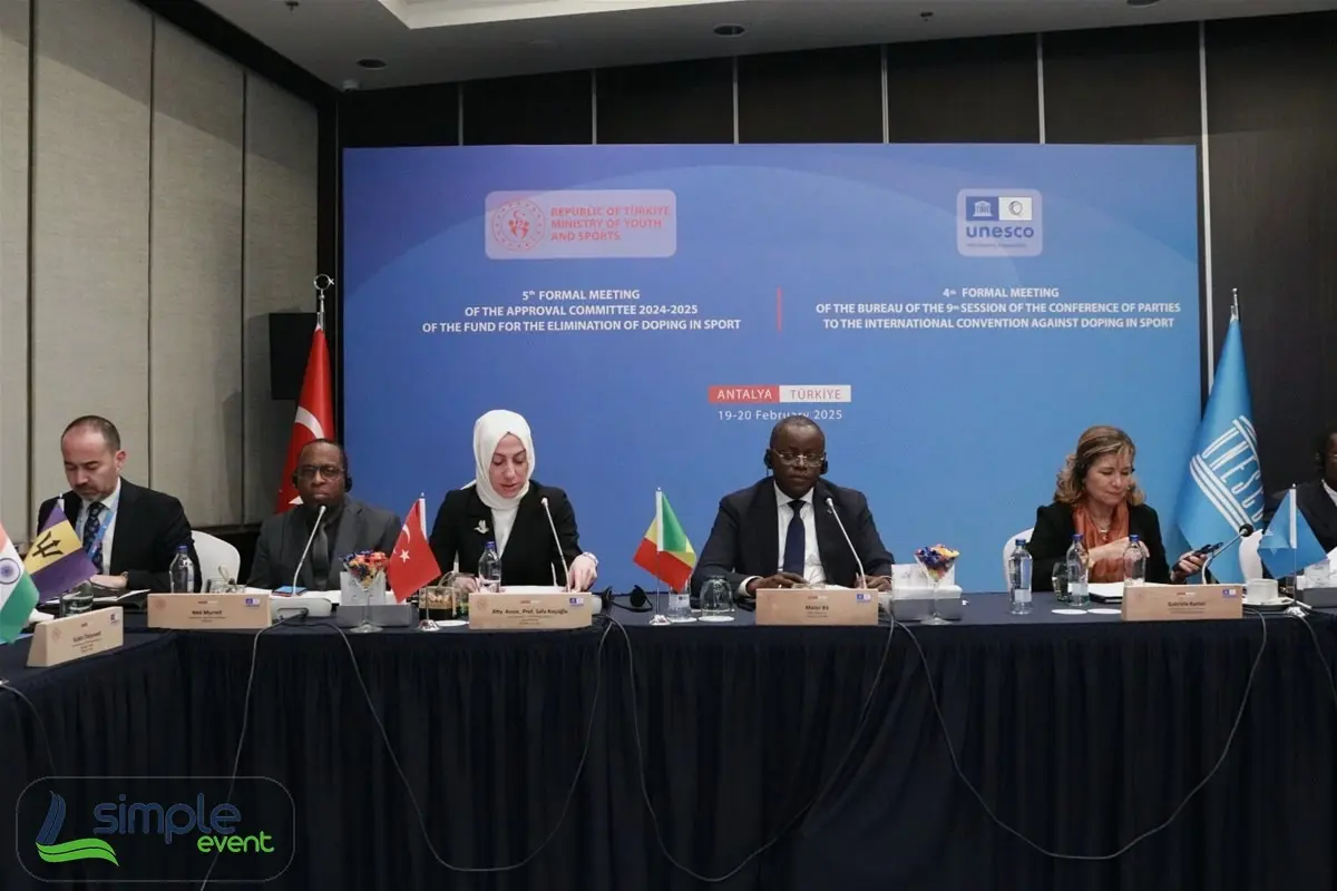 UNESCO resmi toplantı oturumu